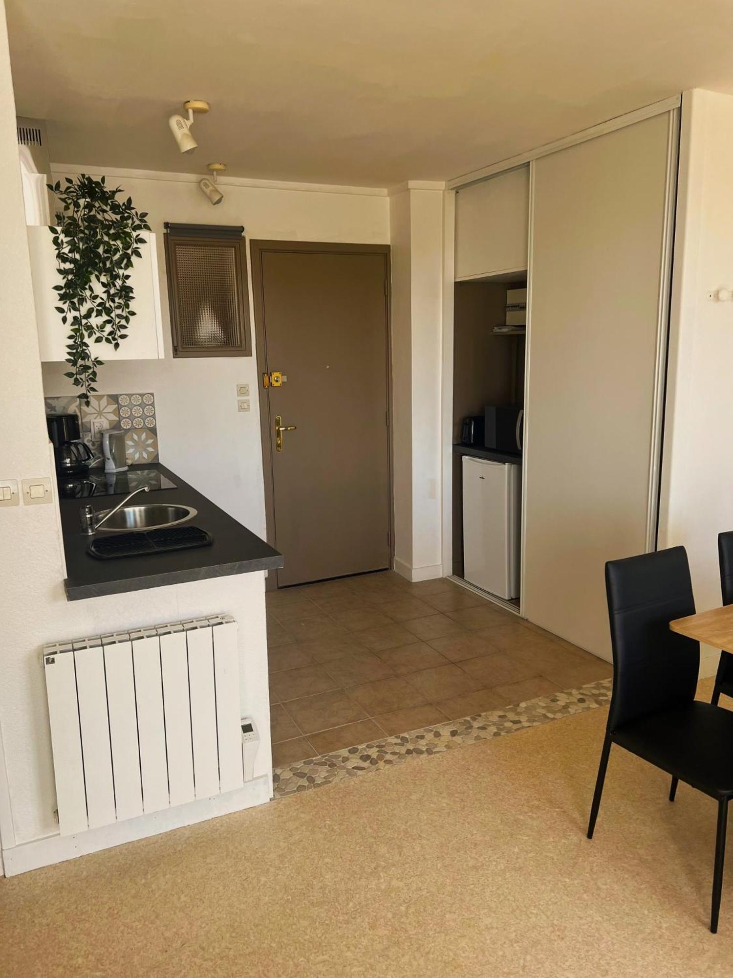 Studio Vue Sur Mer Avec Veranda - Roscoff Apartment Exterior photo